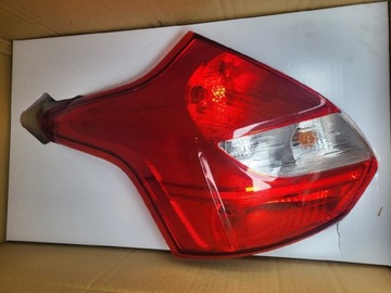 Tylne lampy do ford focus mk3 