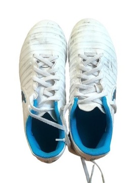 Buty sportowe Nike Tiempo dla małych i dużych