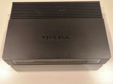 TP-LINK TL-SF1016D Przełącznik desktop 