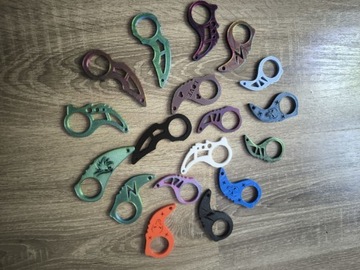 Brelok Keyrambit keyspinner różne kolory 