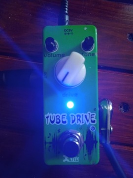 Efekt gitarowy overdrive Xvive tube drive 