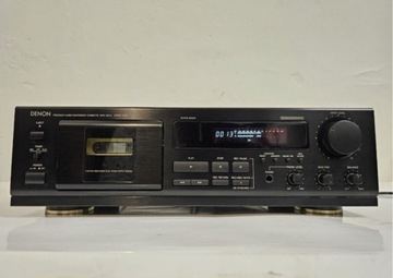 Magnetofon kasetowy Denon DRM-550.