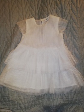 Sukienka, r 86, biała, falbany, plisy