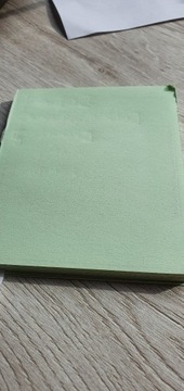 Zielona kartka papieru 123x123