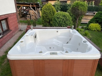 Jacuzzi ogrodowe z hydromasażem 7-os. 210x210cm