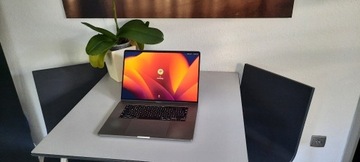 MacBook Pro 16" i7 2.6 GHz 16GB/512GB SSD