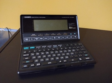Notatnik elektroniczny Casio SF-9500