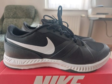 BUTY SPORTOWE NIKE (NOWE)