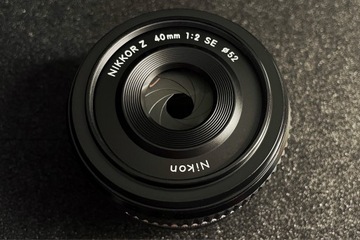 Obiektyw Nikon 40mm f2 SE