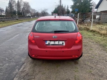 Kia cee'd 1,4 mały przebieg 