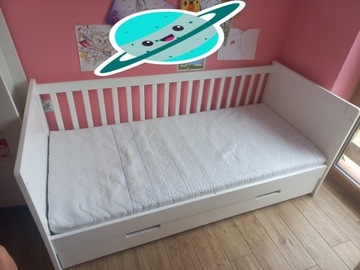 Łóżko dziecięce, drewniane, białe 160x70