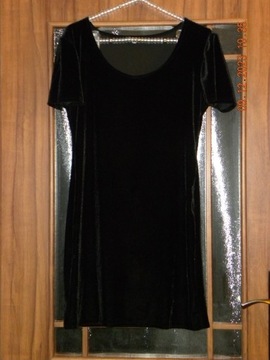 Sukienka mini z krótkim rękawem; rozmiar L