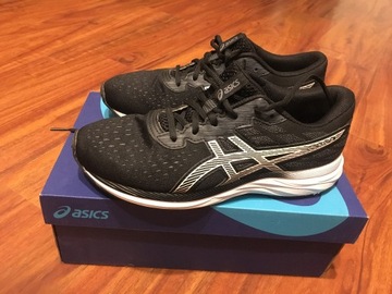  Buty ASICS - Gel-Excite 7 GS  Black/White roz. 40