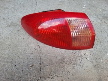 Lampa lewy tył alfa 147 3d 