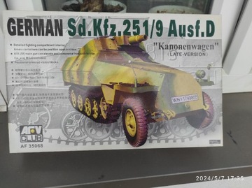AFV CLUB 35068 Sd.Kfz.251/9 Ausf. D