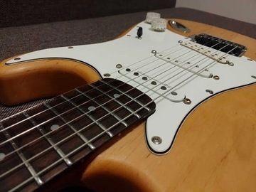 Gitara lutnicza typu Stratocaster