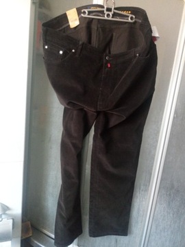 Nowe spodnie jeans sztruks Pierre Cardin