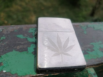 Zapalniczka zippo Marihuana