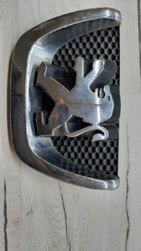 Znaczek gril emblemat Peugeot  308,207