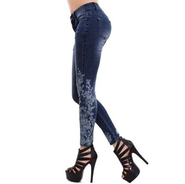 Piękne elastyczne jeansy zdobione haftem rozmiar L