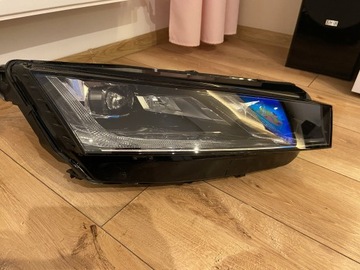 LAMPA PRAWA PRZÓD FULL LED SKODA OCTAVIA 4 