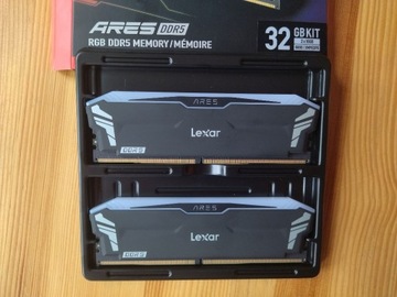 Lexar 32GB (2x16GB) 6800 CL34 Ares Gaming RGB