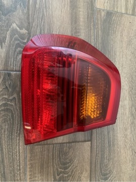 Lampa lewy tył BMW E90