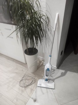 Mop parowy z myjką ręczną Black+Decker FSMH13E5-QS