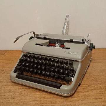 1960r. Olympia SM2 stan kolekcjonerski z dokumentami, maszyna do pisania