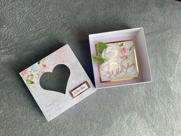 Kartka ślubna w pudełku personalizowana kwiaty