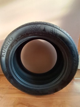 Opona letnia Kumho Ecsta HS51  215/55/18  95H