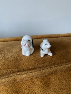 Dwie mini figurki porcelanowe pieski