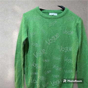 Piękny zielony sweterek firmy P-M