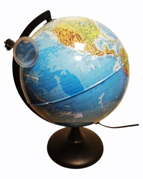 Globus podświetlany z lupą