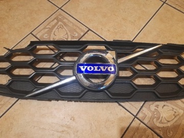 Znaczek logo atrapy volvo v40 v40 cc 