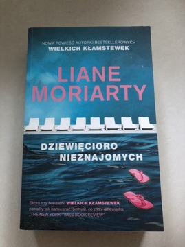 Liane Moriarty Dziewiecioro nieznajomych