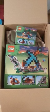 Lego Minecraft 21244 + 21240
