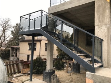 Konstrukcje stalowe schody zewnętrzne ocynkowane