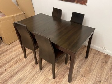 Stół rozkładany, 4 krzesła 