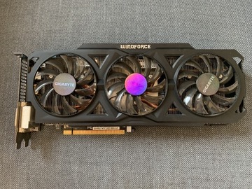 Gigabyte Radeon R9 270X 2G Windforce