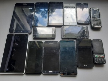 zestaw telefonów i tabletów BCM