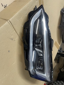 Lampa Lewa Audi a5 full led 8W6 941 035 E