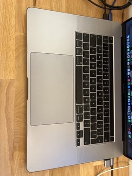 MacBook Pro 16 2019 500 GB 16 RAM 