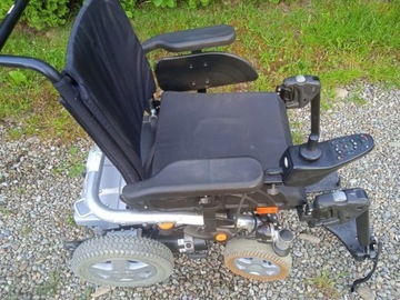Wózek inwalidzki elektryczny Invacare 