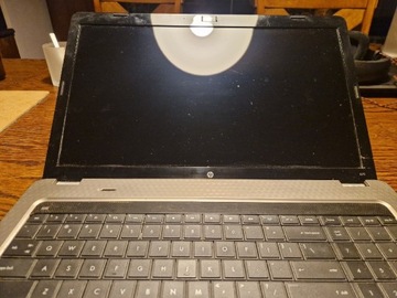 Laptop HP G72 120ew i3 licencja win7 10 17,3"