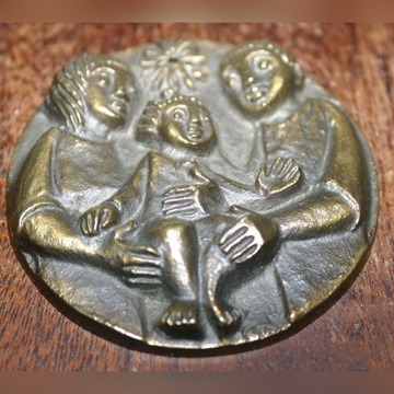 Wisior medal Święta Rodzina, brąz, Günter Weinert