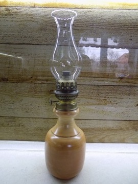Ręcznie robiona lampa naftowa