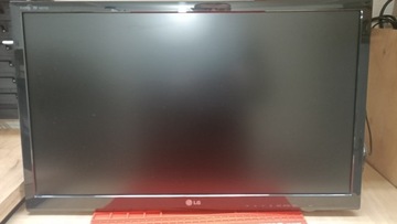 Monitor 27` z tunerem TV LG M2752D