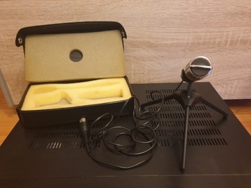 Mikrofon RFT DM 2000 z pokrowcem i stojakiem