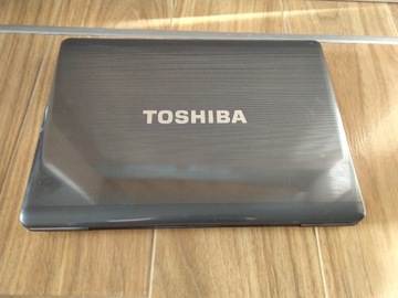 TOSHIBA Satellite P300-135 17 cali